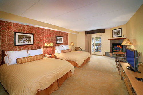 Bearskin Lodge On The River แกตลิงเบิร์ก ภายนอก รูปภาพ